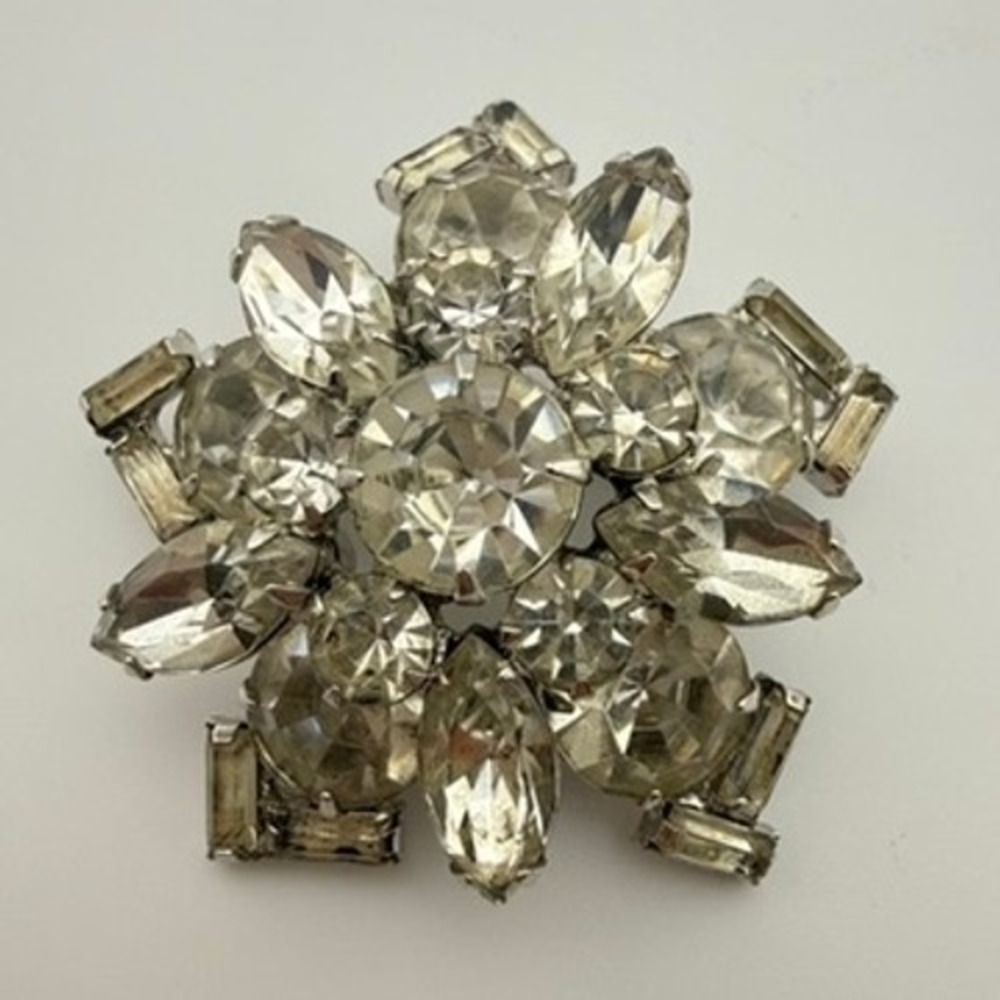 Vintage Rhinestone Starburst Brooch Clear Crystal Floral Silver Tone Pin
